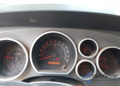 2013 Toyota Tundra Grade 5.7L V8 z USA, uszkodzony, nr VIN 5TFDW5F18DX310679